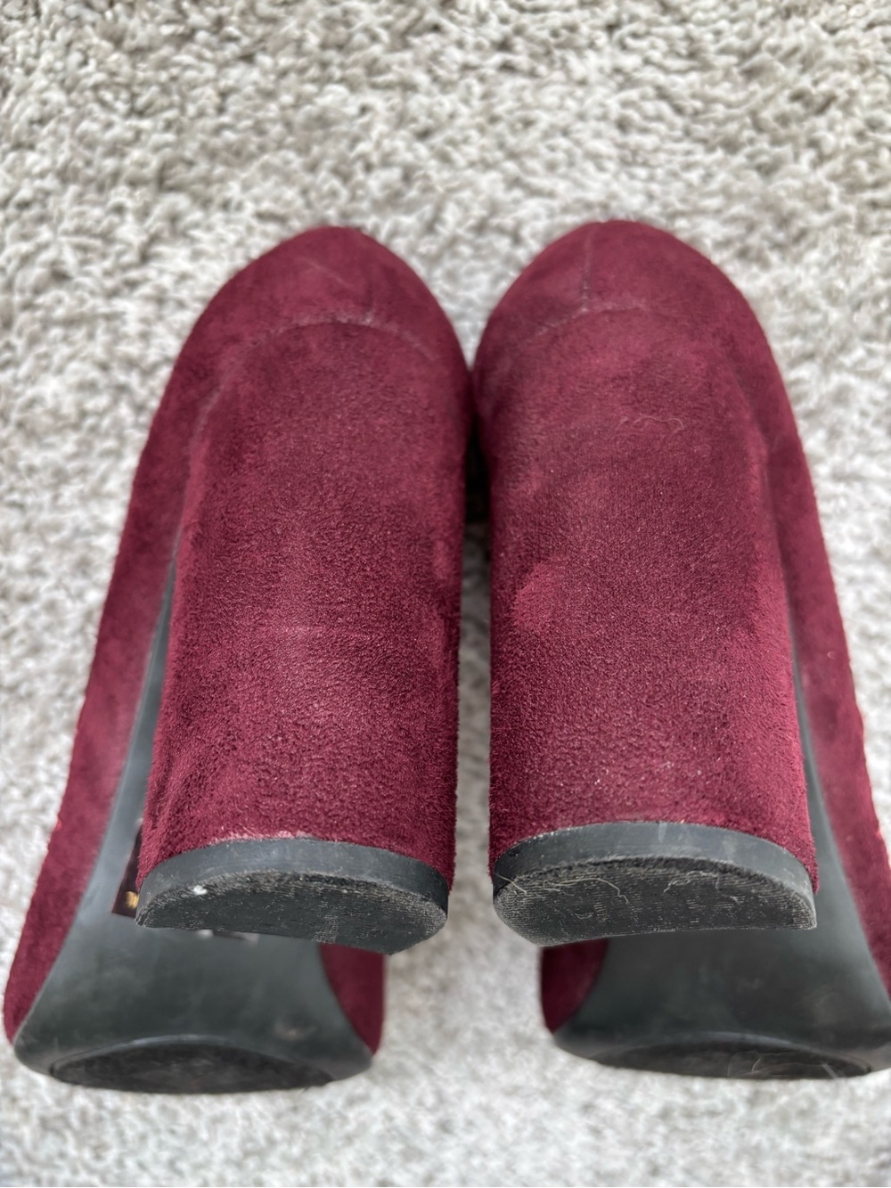 Y.Not? Burgundy Suede Embroidered Pointed Toe Block Heel Pumps - Picture 6 of 7